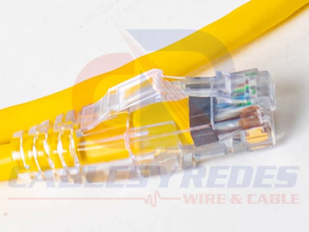 OCC-PC5EB03BY OCC FIBER PATCH CORD RJ45 CAT.5E 3FT AMARILLO - Image 3
