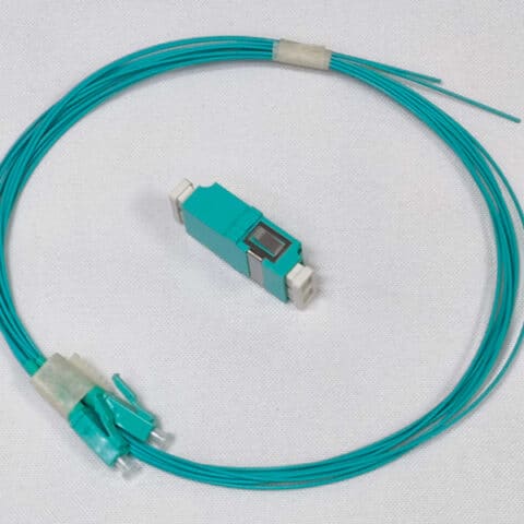 FKW-35260467 JUMPER OPTICO MULTIMODO OM3/OM4 LC-UPC 1.5M CON ADAPTADOR - ACQUA - D0. PAQ 2/PZS